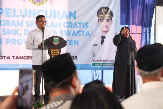 
Andra Soni, Gubernur Provinsi Banten saat sambutan pada Launching Program Sekolah Gratis di Hari Pendidikan Nasional 2025, Dok. Istimewa