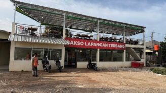 Bakso Lapangan Terbang di kawasan pinggiran Bandara Soekarno-Hatta Tangerang