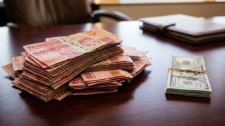Nilai tukar rupiah melemah dari dolar AS