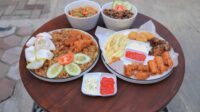 Sejumlah menu favorit di Imagine Cafe yang berlokasi di Jalan H. Embang Jaya, Kecamatan Tangerang, Kota Tangerang