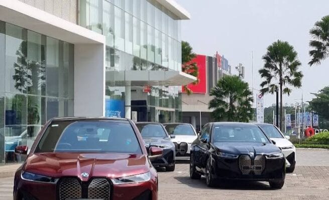 Ilustrasi mobil BMW