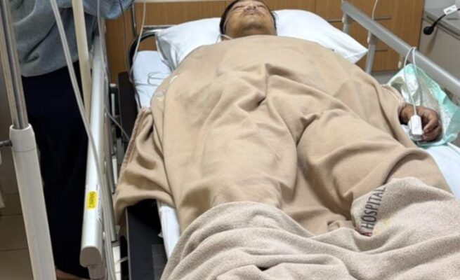 Kanit II Ekonomi dan Perbankan Ditreskrimsus Polda Metro Jaya Kompol Yulianto Timang mengalami luka setelah terkena pecahan kaca saat tim melakukan penggerebekan gudang yang diduga menjadi lokasi pembuatan uang palsu di kawasan Jalan Taman Tekno BSD, Setu, Kota Tangerang Selatan.