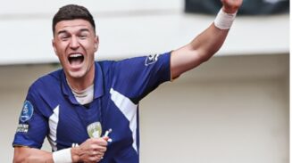 Pemain Persita Tangerang selebrasi setelah menang 3-2 atas Java United di BIS, Serang, Banten, Minggu 13 September 2026.