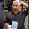 Ahmad Andalusi, driver taksi online mendapat luka tusukan dan bacokan setelah diserang penumpangnya di Pamulang.