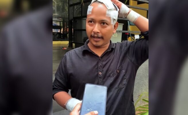 Ahmad Andalusi, driver taksi online mendapat luka tusukan dan bacokan setelah diserang penumpangnya di Pamulang.