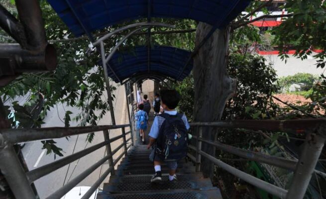 Kondisi JPO yang berlokasi di Jalan M.H Thamrin Kota Tangerang.