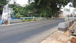 Jembatan di Jalan Merpati Raya, Ciputat, Tangsel, ditutup selama perbaikan jalan dari Oktober hingga Desember 2026.
